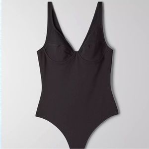 Babaton Bodysuit size L